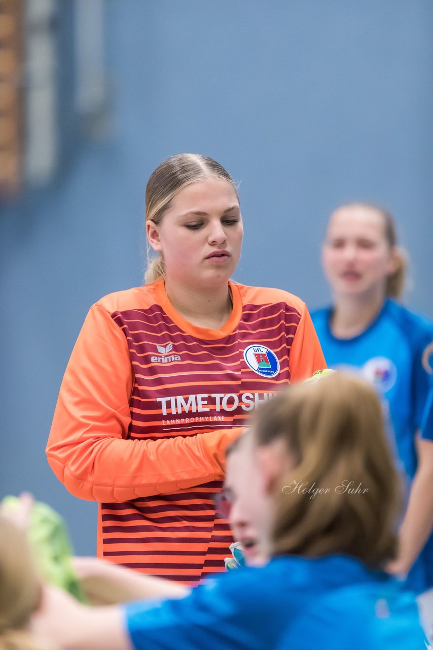 Bild 57 - wCJ Futsalmeisterschaft Runde 1